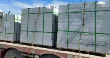 福建 芝麻白花岗岩地铺石装车日常