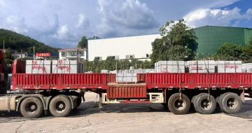 福建 芝麻灰花岗岩地铺石出货日常