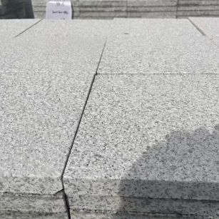 福建 白麻花岗岩石材推荐 荔枝面地铺石