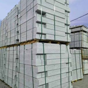 福建 芝麻白花岗岩路沿石，路缘石，路肩石，道牙，立缘石，马路牙子，街沿石，侧石等