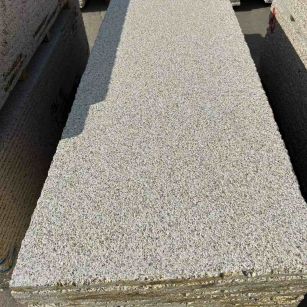 福建 黄金麻花岗岩荔枝面毛板，半成品