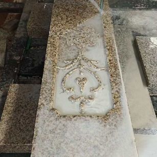 福建 黄金麻花岗岩异形加工雕刻栏杆大柱