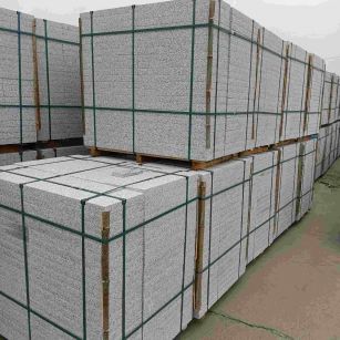 福建 白麻花岗岩石材荔枝面地铺石（300*600*50）