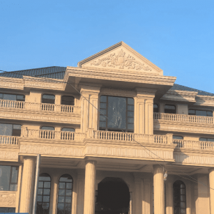 福建黄金麻别墅外墙干挂石材效果示例