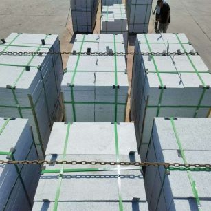 福建 芝麻白花岗岩5公分地铺石 花岗岩厂家工厂装车日常