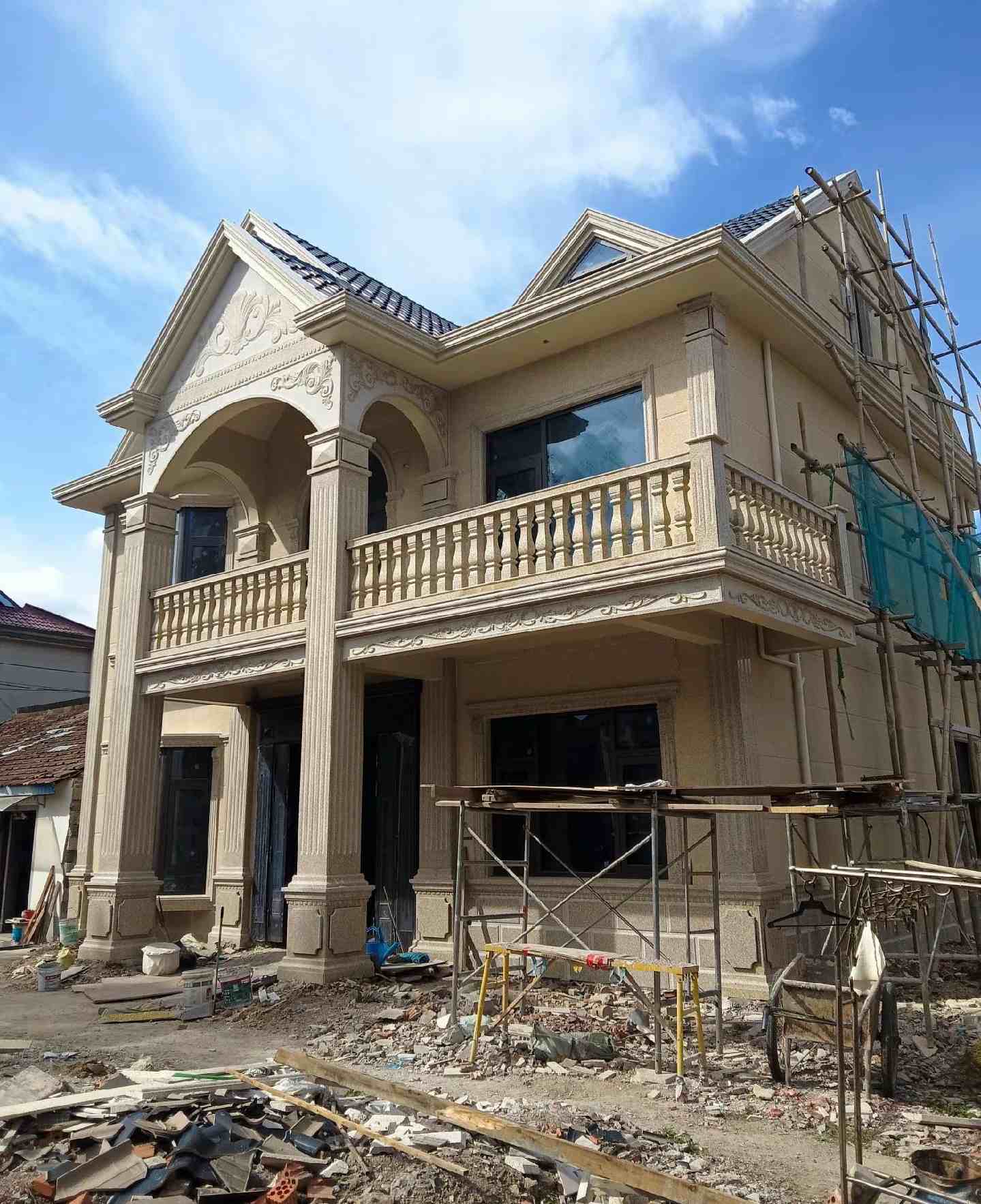 福建 黄金麻花岗岩石材私人别墅雕花门楼柱阳台栏杆