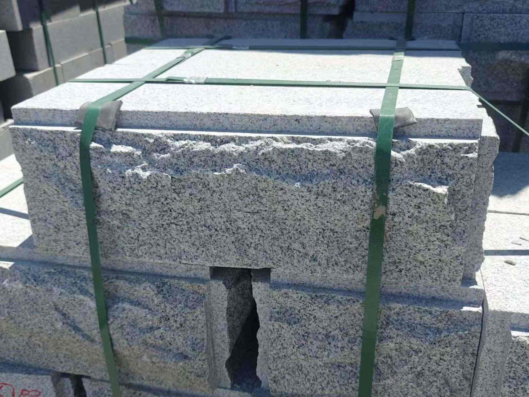 福建 芝麻白花岗岩自然面成品