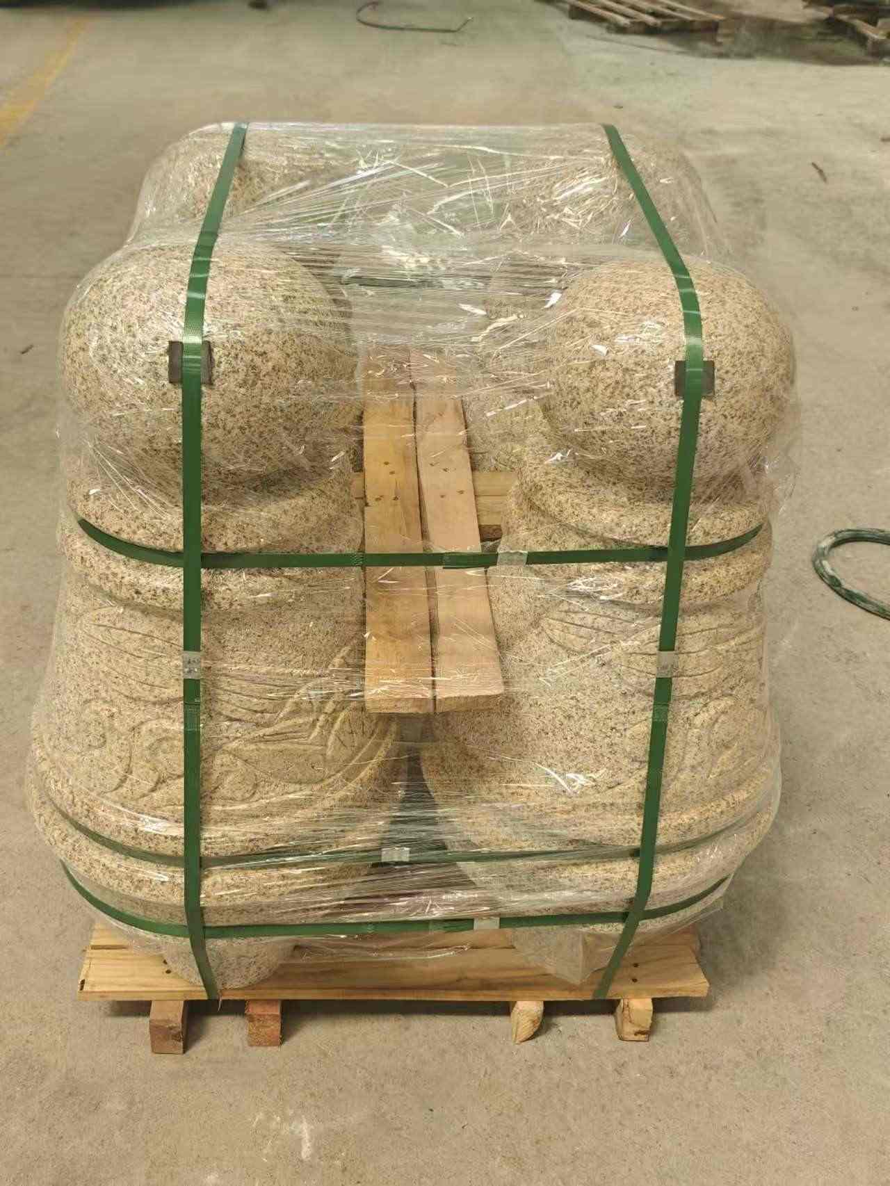 福建 黄金麻异形定制雕花——棒棒糖挡车柱