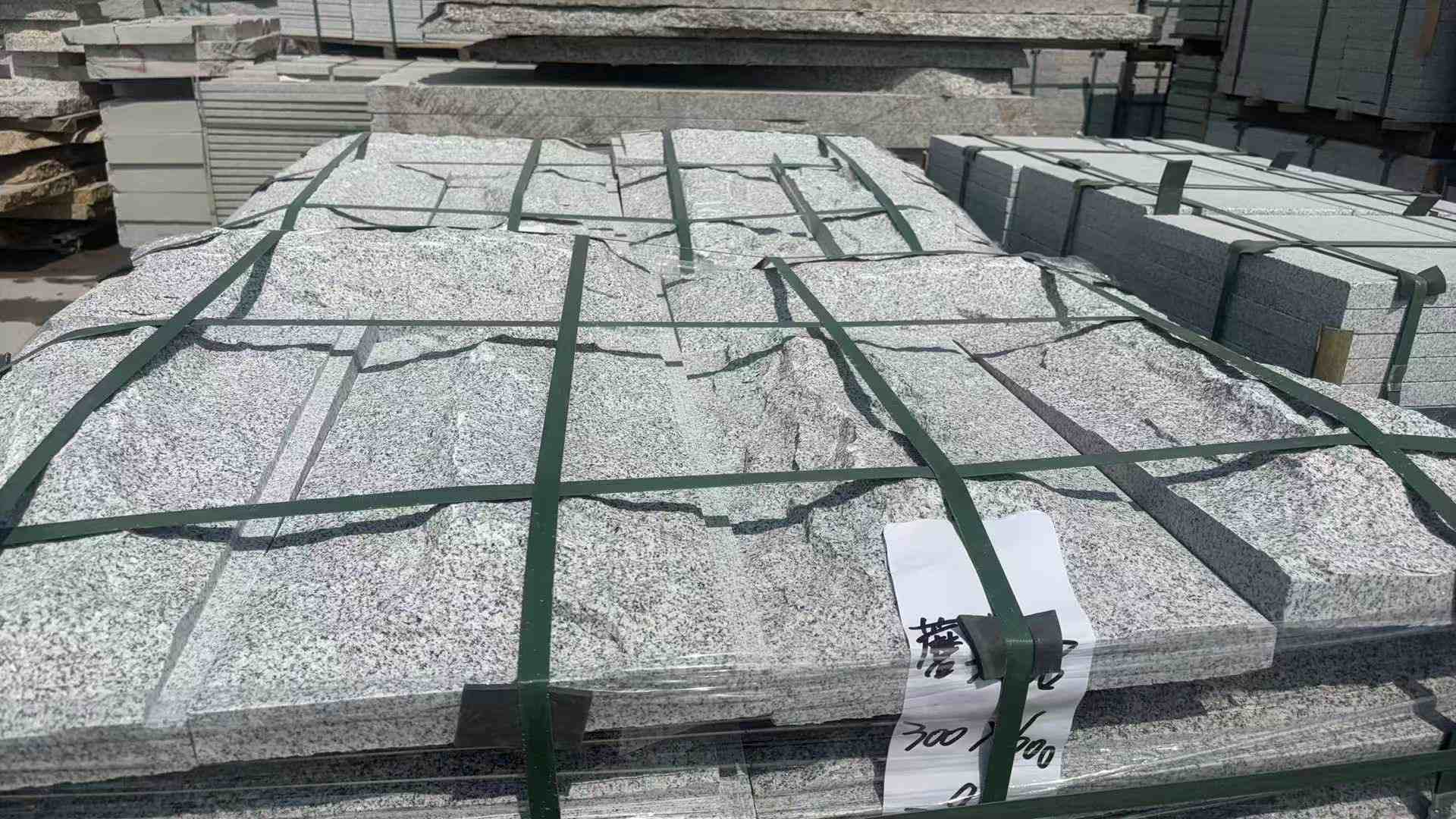 福建 芝麻白蘑菇石成品