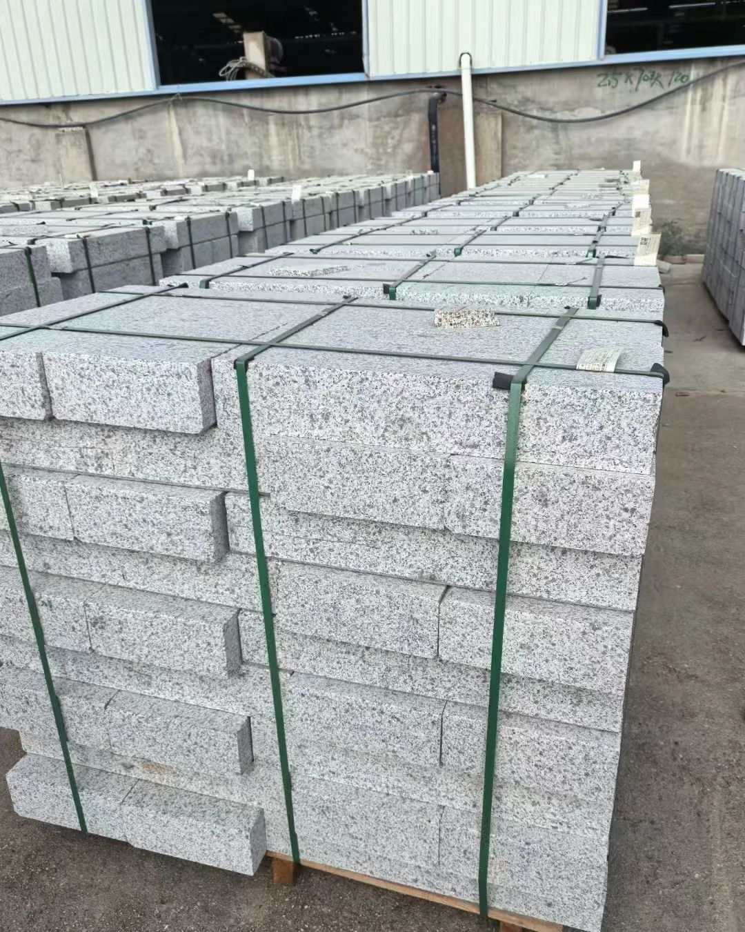 福建 白麻花岗岩路沿石，弧形路沿石，道牙石，马路牙子，界石，路缘石，平沿石，直岩石，平缘石等