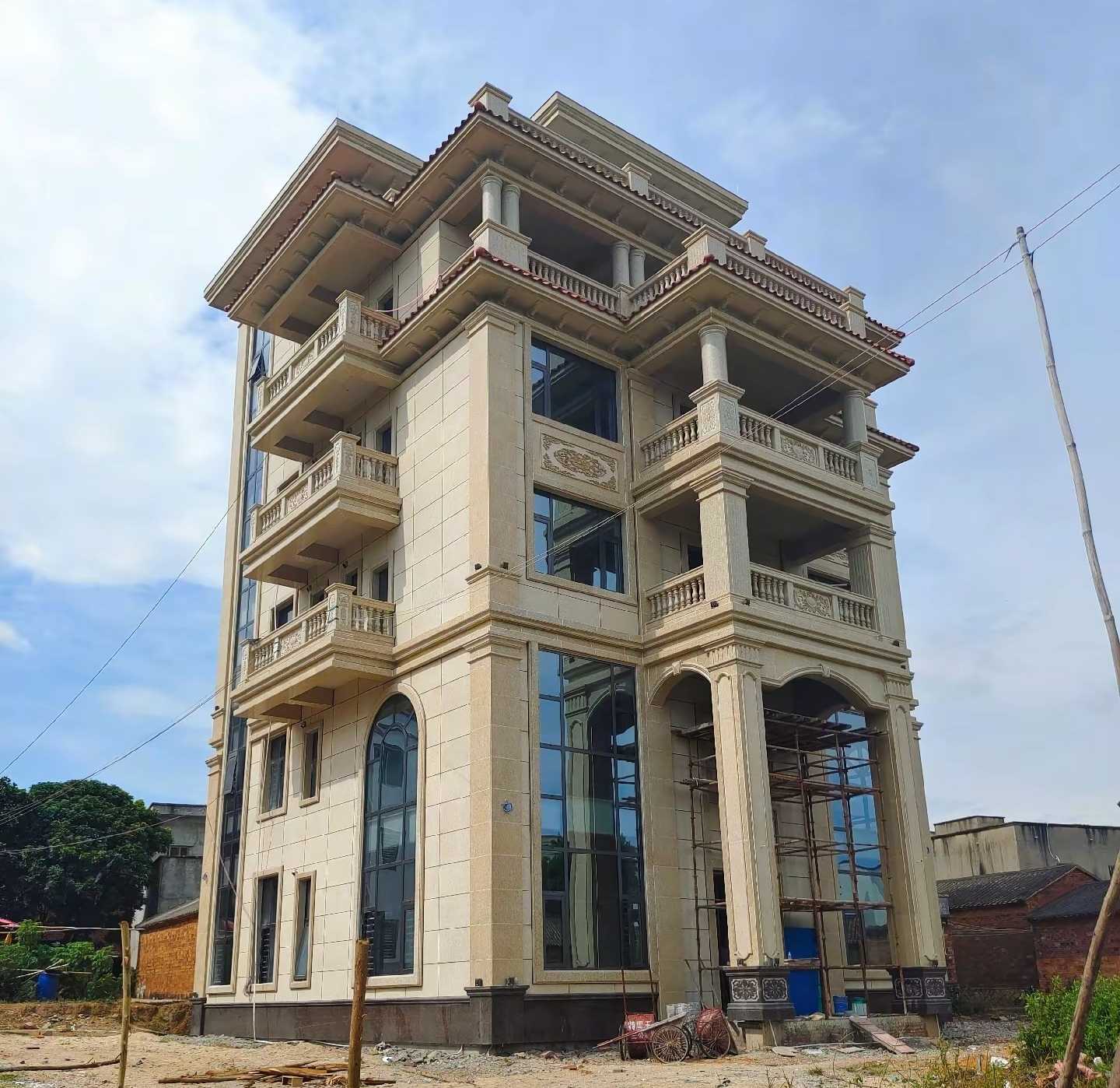 福建 黄金麻花岗岩石材别墅外墙干挂搭配（雕花栏杆花瓶柱门楼罗马柱）