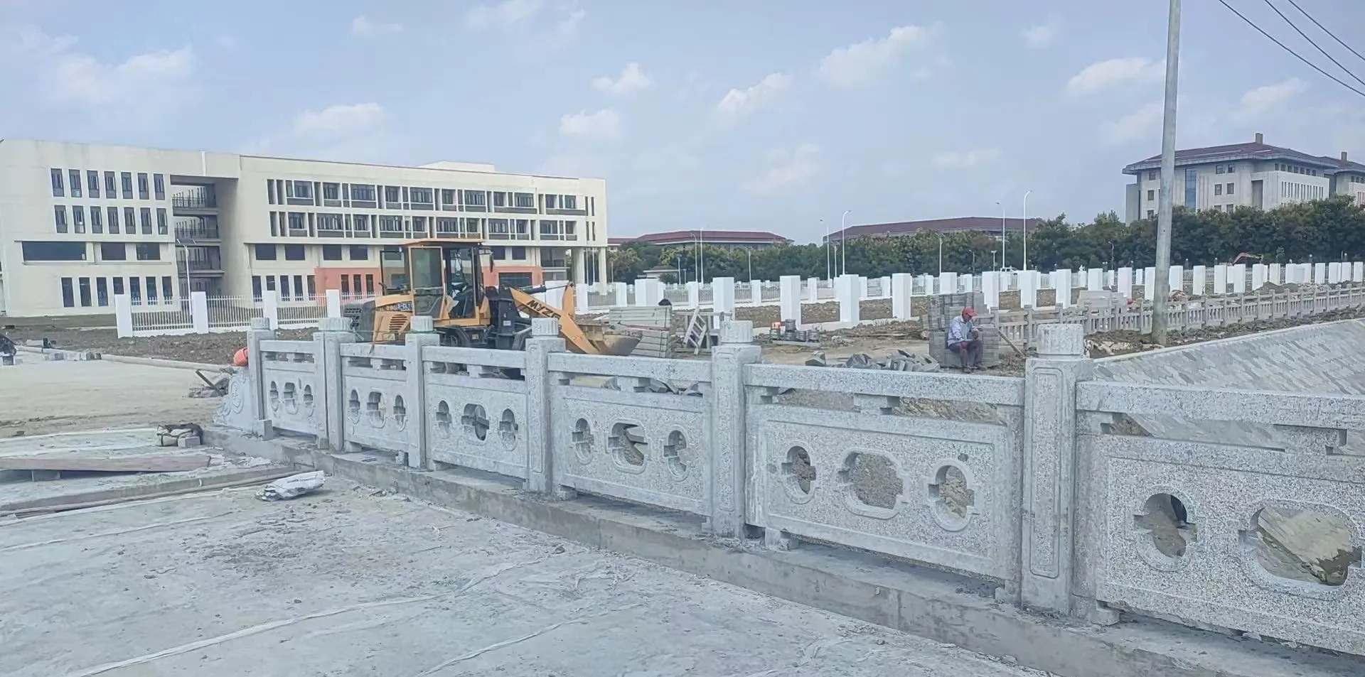 福建 白麻花岗岩荔枝面河道栏杆